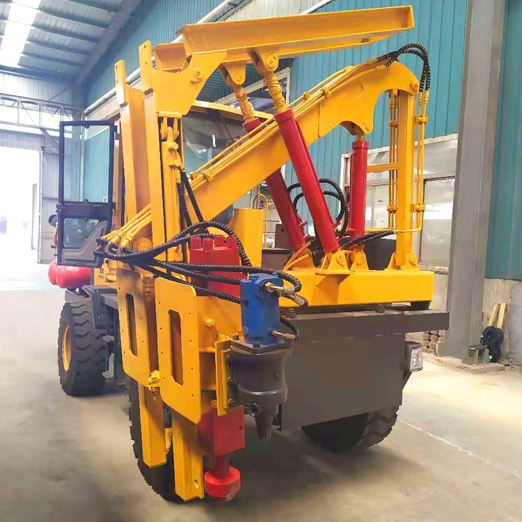西安公路護(hù)欄打拔鉆一體機(jī)，波形護(hù)欄打樁機(jī)